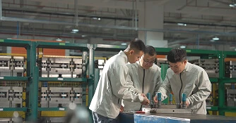 Đội ngũ dịch vụ của ch&uacute;ng t&ocirc;i
